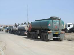 اقدام غیر متعارف گمرک ایران در بیرجند برای کامیونداران حامل سوخت به افغانستان مشکل آفرین شد