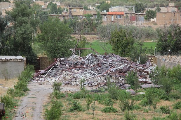 ۴ بنای غیر مجاز در اراضی کشاورزی شهرستان قزوین تخریب شد