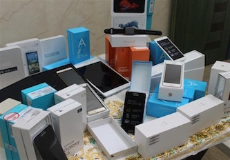 کشف میلیاردی گوشی تلفن همراه قاچاق در قزوین