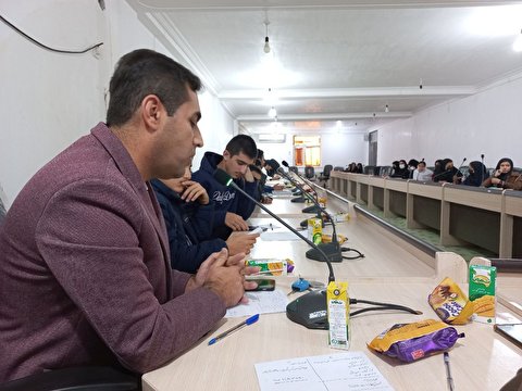 شوراهای دانش آموزی لنده در جلسه با شهردار، شورای شهر و مدیر آموزشوپرورش/ قابلیت نرم افزاری شهردار لنده فعال شد+فیلم