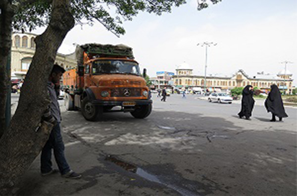 پارک دوبل وویراژکامیون در مرکز شهر!