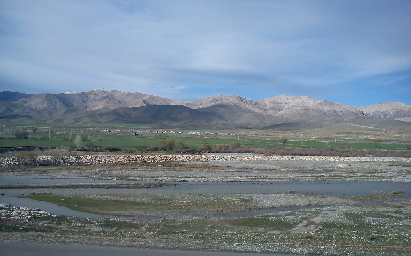 منابع طبیعی اشترانکوه و سفید کوه را دریابید