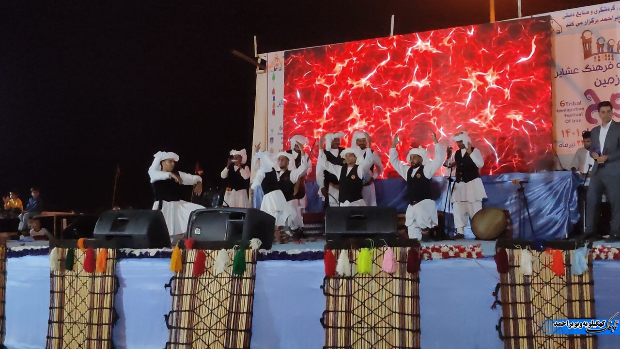 شب تمام موسیقیایی عشایر در یاسوج / لرستانی ها دیر آمدند اما خوش درخشیدند ! / رقص زیبای خراسانی ها / مدیرانی که آمدند و آن هایی که نیامدند ! + فیلم