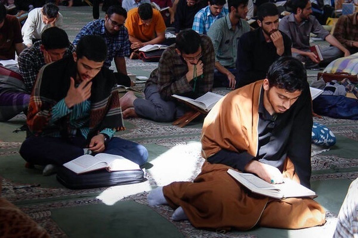 حس زیبای بندگی در ۲۲۴ مسجد استان مرکزی/ رشد ۳۰ درصدی معتکفین استان مرکزی