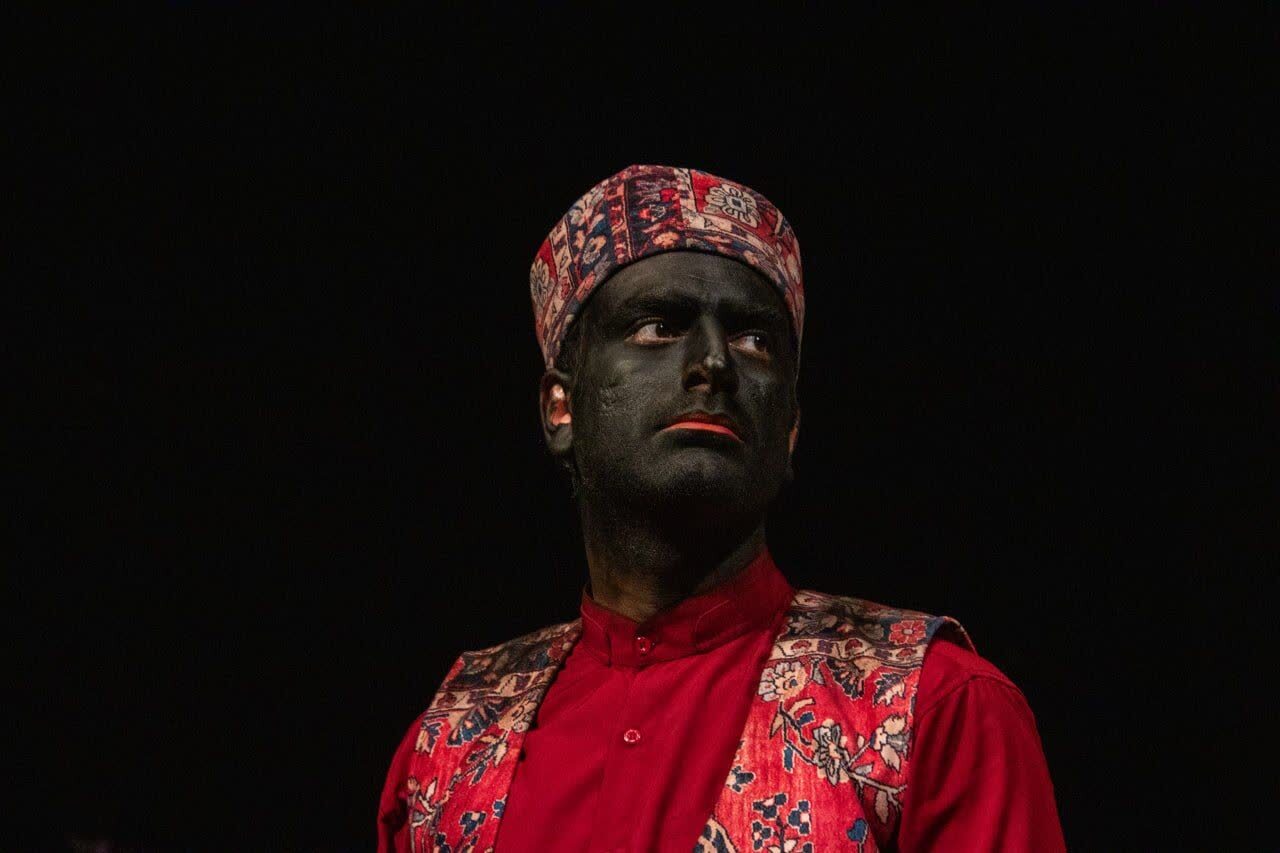 نمایش (شارمالی گل) در تئاتر مستقل مشهد+گزارش تصویری نمایش (شارمالی گل) در تئاتر مستقل مشهد+گزارش تصویری