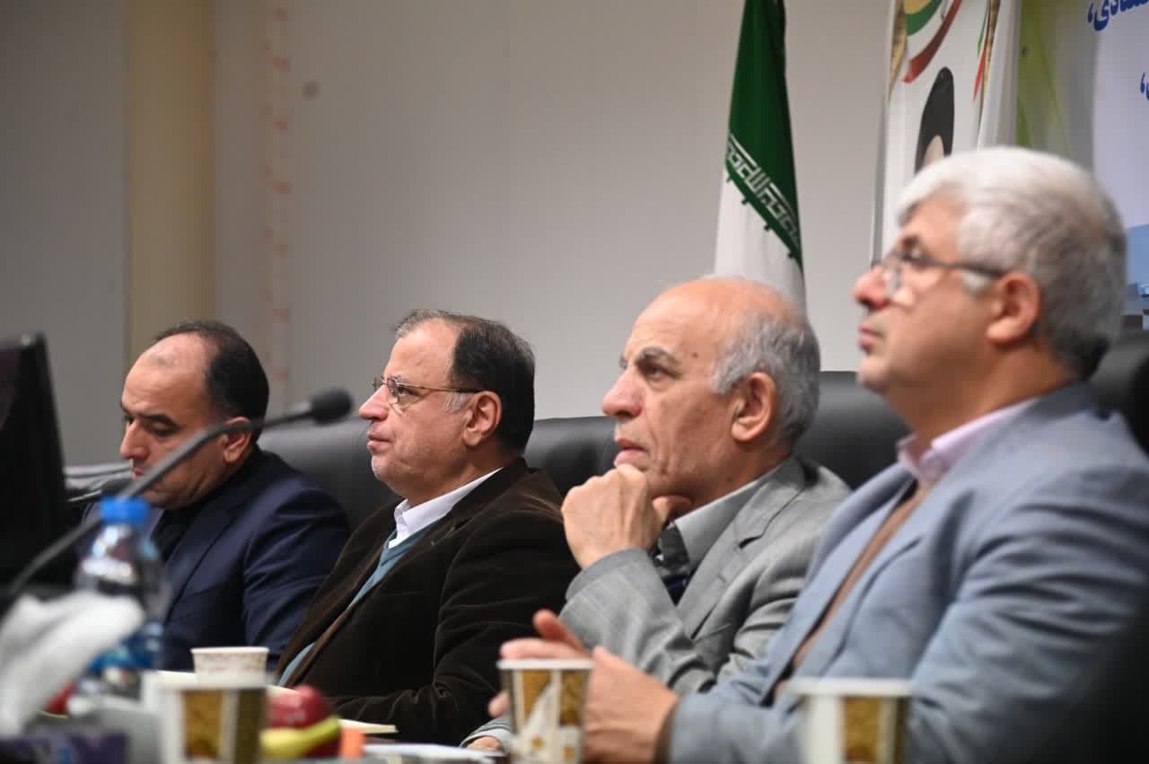 ظرفیتسازی در اینچهبرون برای فعالیت در حوزه صادرات و واردات ظرفیتسازی در اینچهبرون برای فعالیت در حوزه صادرات و واردات