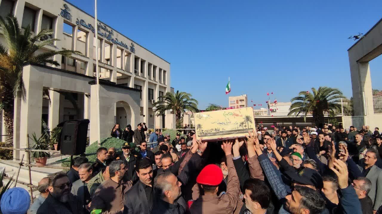 مراسم خاکسپاری شهید گمنام در محوطه دادگستری گلستان+تصاویر مراسم خاکسپاری شهید گمنام در محوطه دادگستری گلستان+تصاویر