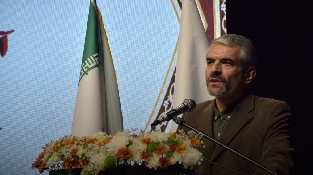 دستگاههای فرهنگی باید از سیاستزدگی اجتناب کنند دستگاههای فرهنگی باید از سیاستزدگی اجتناب کنند