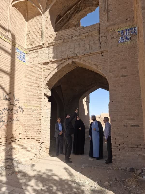 رباط تاریخی خیر آباد شهرستان مه ولات مرمت می‌شود