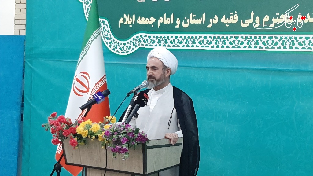 نماز جمعه سپری در برابر تهاجم فرهنگی است