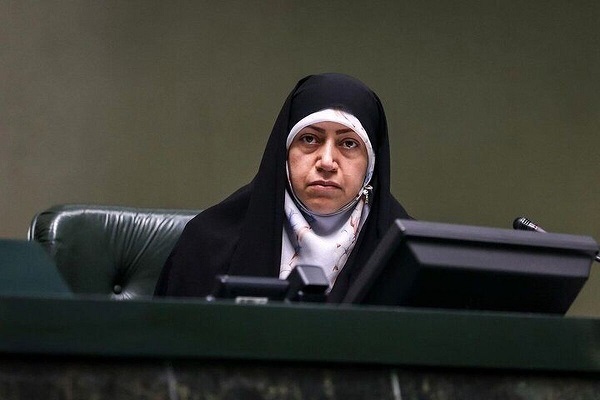 انتقاد یک نماینده مجلس به گزینشیبودن دعوتها در نشست فعالان فرهنگی قزوین با رئیسجمهور انتقاد یک نماینده مجلس به گزینشیبودن دعوتها در نشست فعالان فرهنگی قزوین با رئیسجمهور