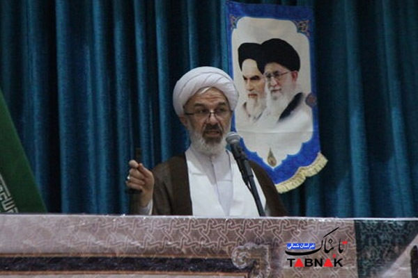 دانشجو باید پرسشگر بماند و ابزار جریان&zwnj;های سیاسی نشود/ زن، مدیر و محور خانواده است