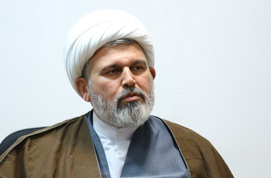 اندیشه مهدوی محور انقلاب اسلامی و مقابله با استکبار است اندیشه مهدوی محور انقلاب اسلامی و مقابله با استکبار است