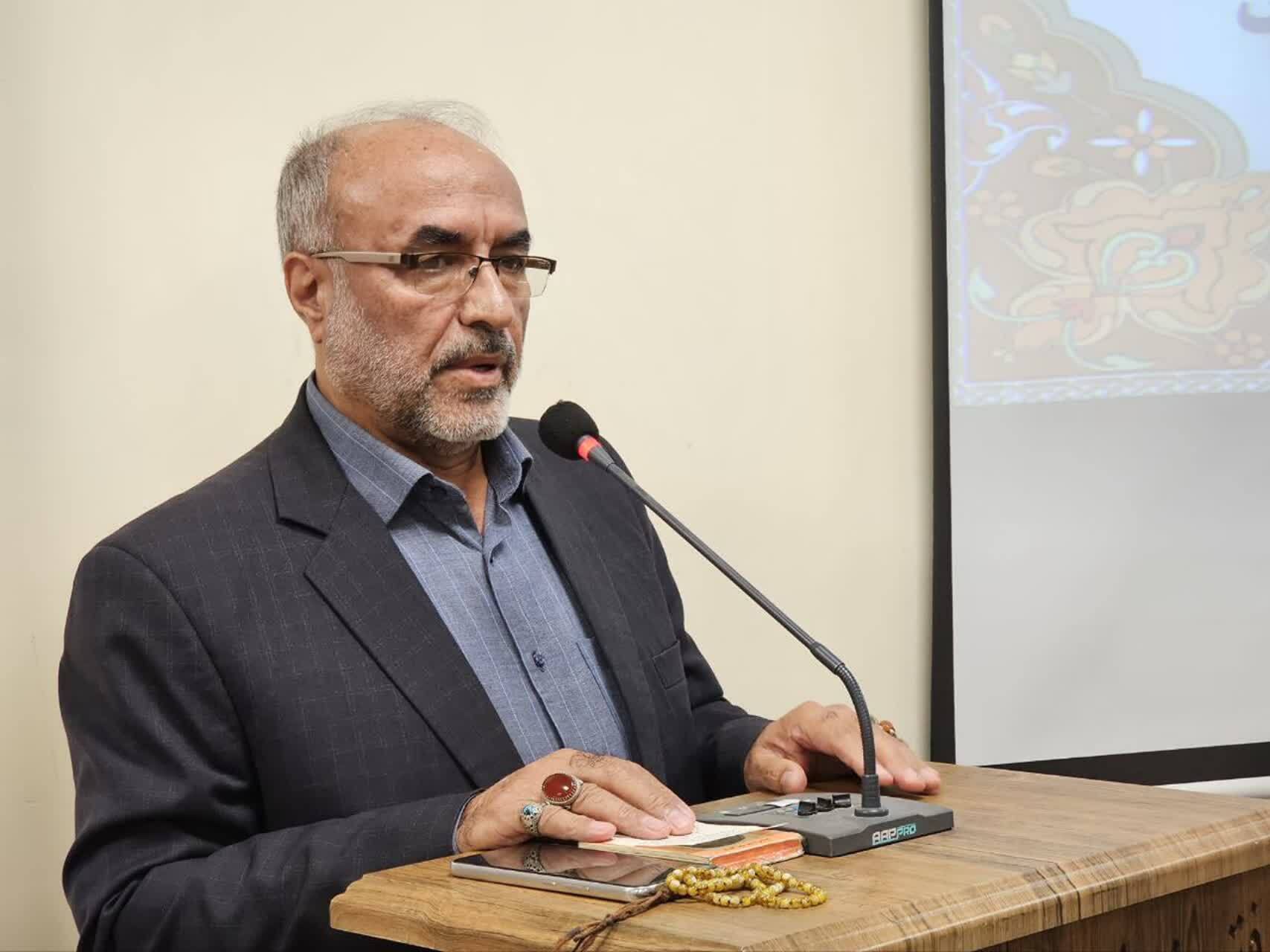 میدان، دیپلماسی، اقتصاد و فرهنگ باید در یک مسیر و با یک صدا حرکت کنند میدان، دیپلماسی، اقتصاد و فرهنگ باید در یک مسیر و با یک صدا حرکت کنند